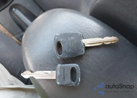 2004 Ford Focus Zx3 z USA, uszkodzony, nr VIN 3FAFP31Z94R101599